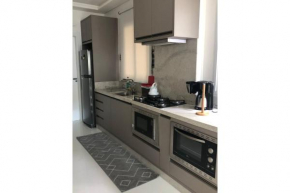 Apartamento 2 suítes Meia Praia